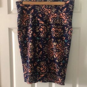 M LuLaRoe Cassie